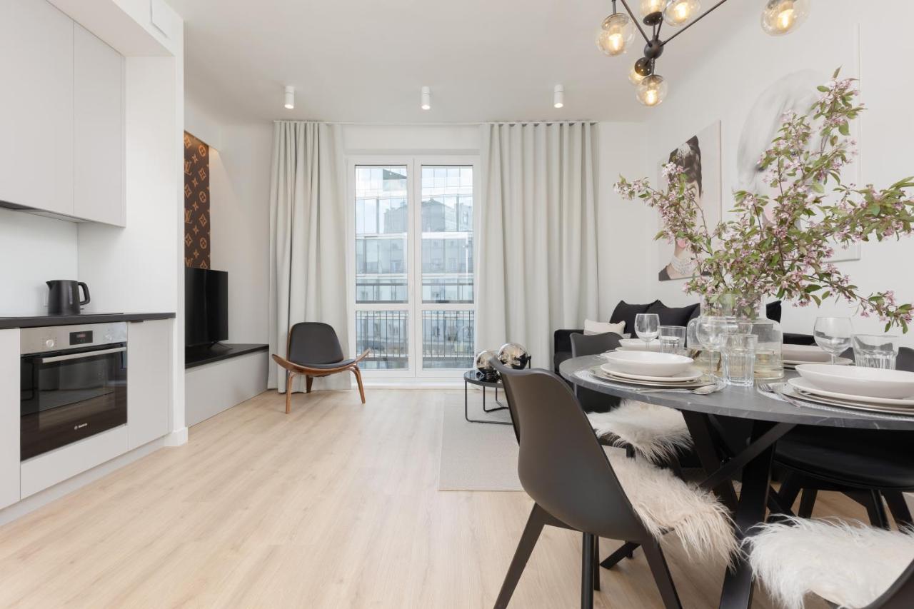 Fashionable City Center Apartment By Noclegi Renters Warsaw Exterior photo